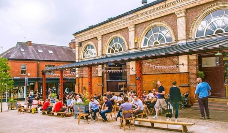 altrincham today